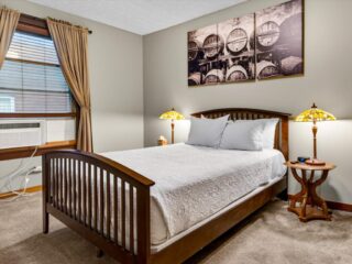 86-NaplesHotel-82